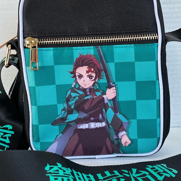 Demon Slayer Kimetsu no Yaiba Tanjiro Crossbody Bag - Picture 2 of 8